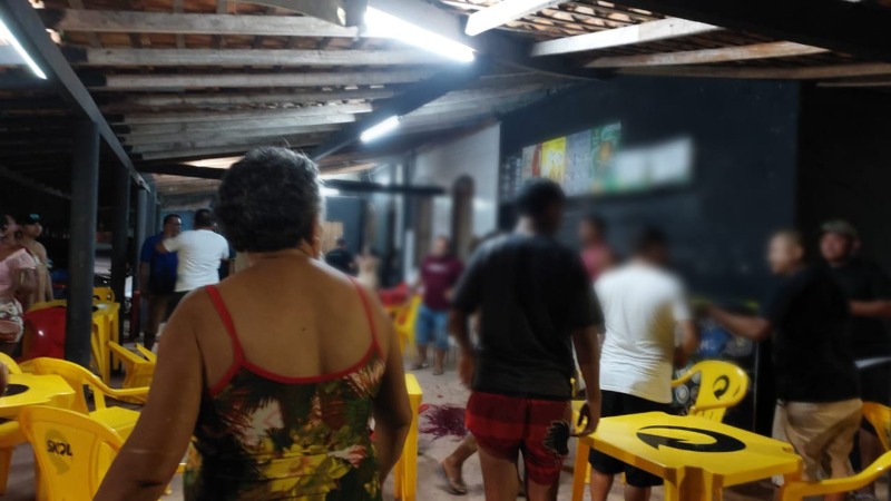 Vítimas foram baleadas após confusão em bar - Foto: divulgação
