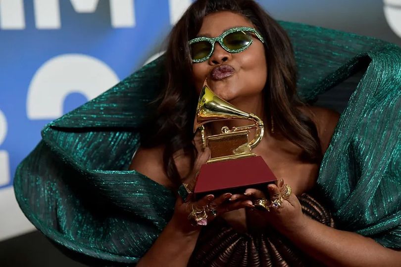Gaby Amarantos vence Grammy Latino 2023 — Foto: Reprodução/Redes Sociais
