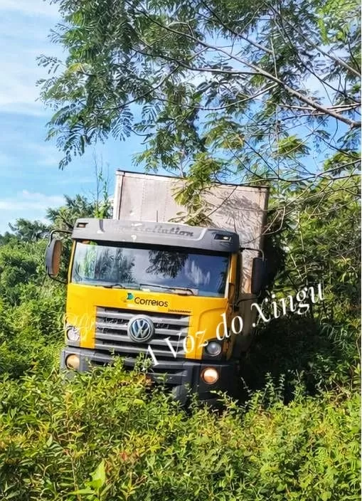 Caminhão dos Correios é alvo de suposto assalto na Transamazônica, em Anapu