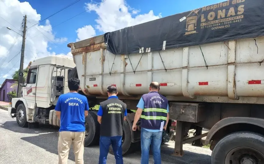 Sefa apreende 1.200 caixas de cerveja, 20 mil litros de óleo diesel e adubo no Pará