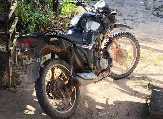 Polícia Militar apreende motocicleta com registro de roubo em Uruará